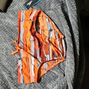 Mens speedo size 38